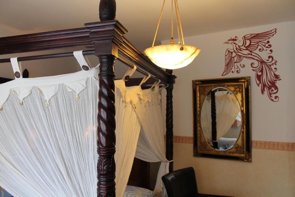 Kreuzerhof Hotel Garni Rothenburg ob der Tauber Pokoj fotografie