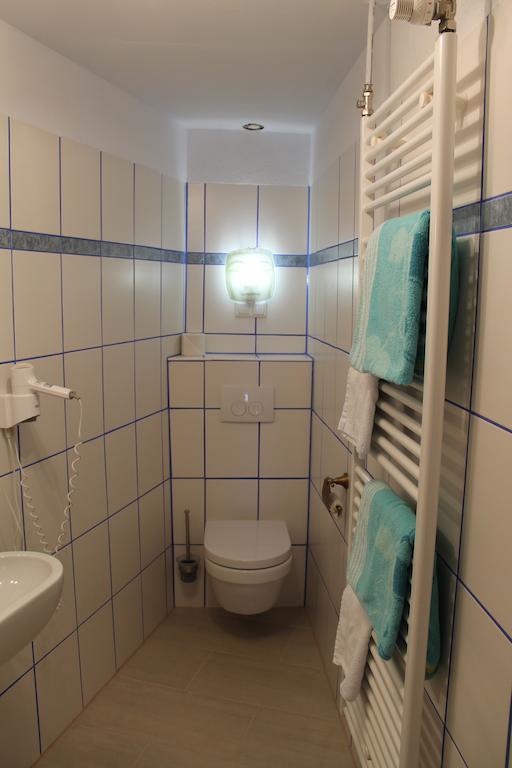 Kreuzerhof Hotel Garni Rothenburg ob der Tauber Pokoj fotografie